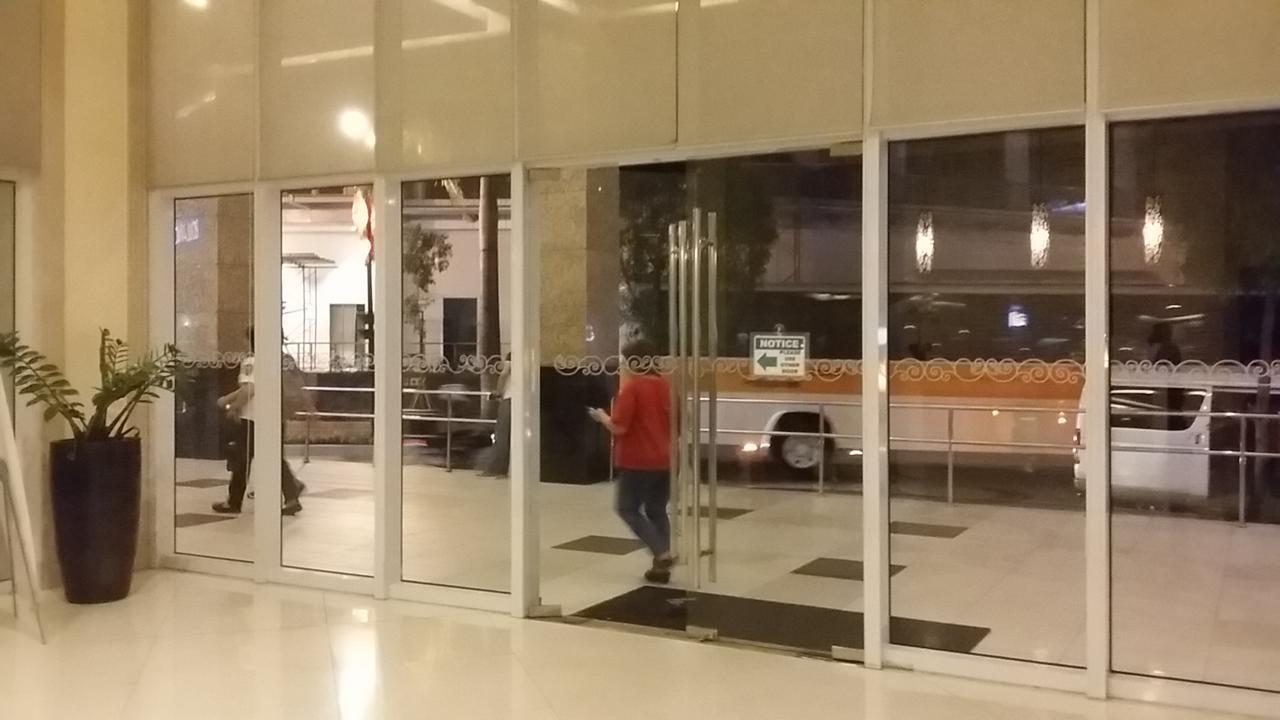 150 Newport City Condo - Near Naia T3 Airport Manila Bagian luar foto